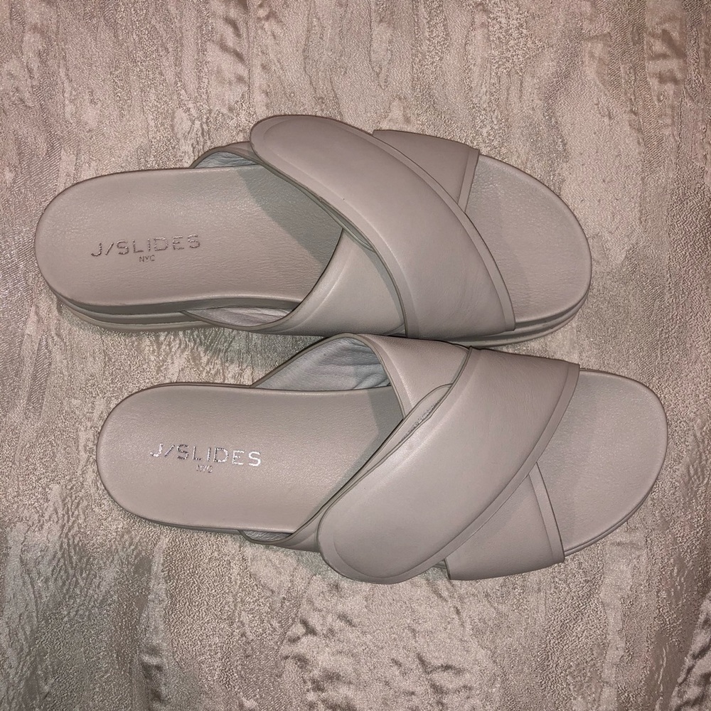 J/SLIDES Women's platform Cream Slide Sandals - Picture 2 of 2